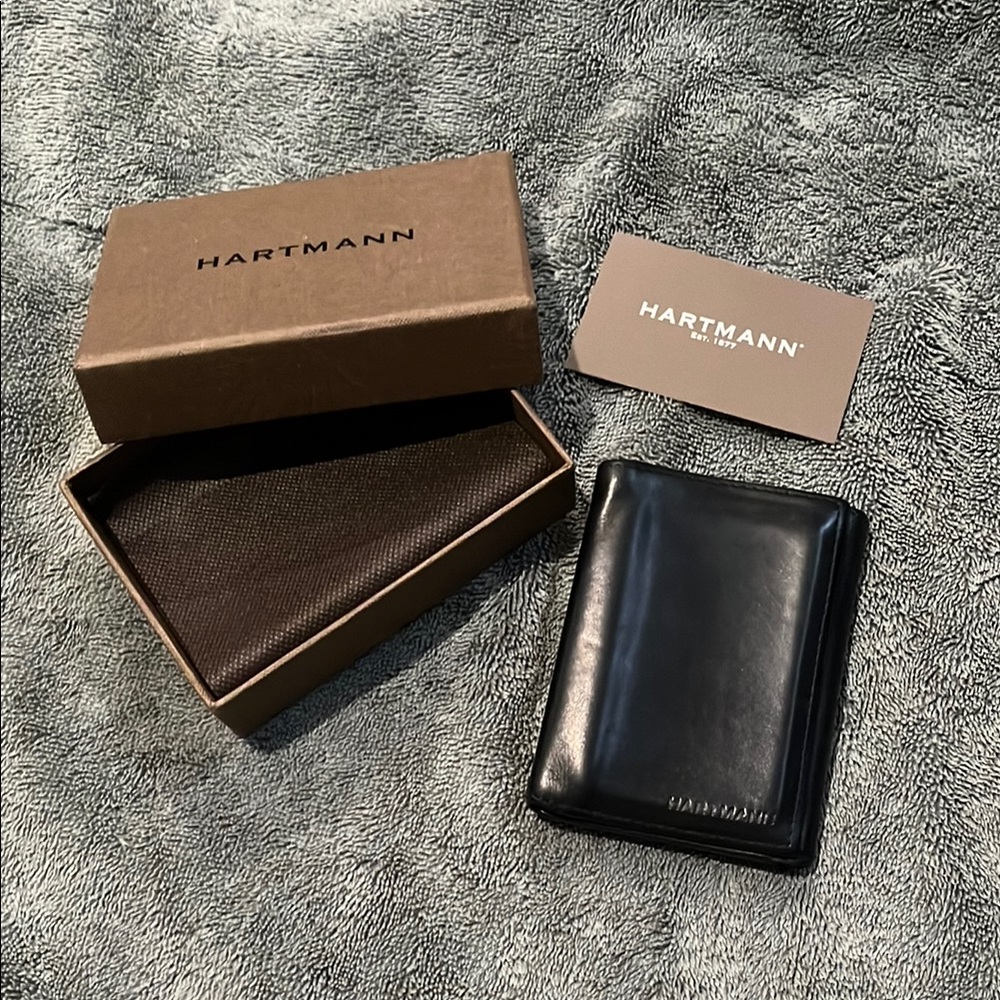 Hartmann black leather trifold wallet